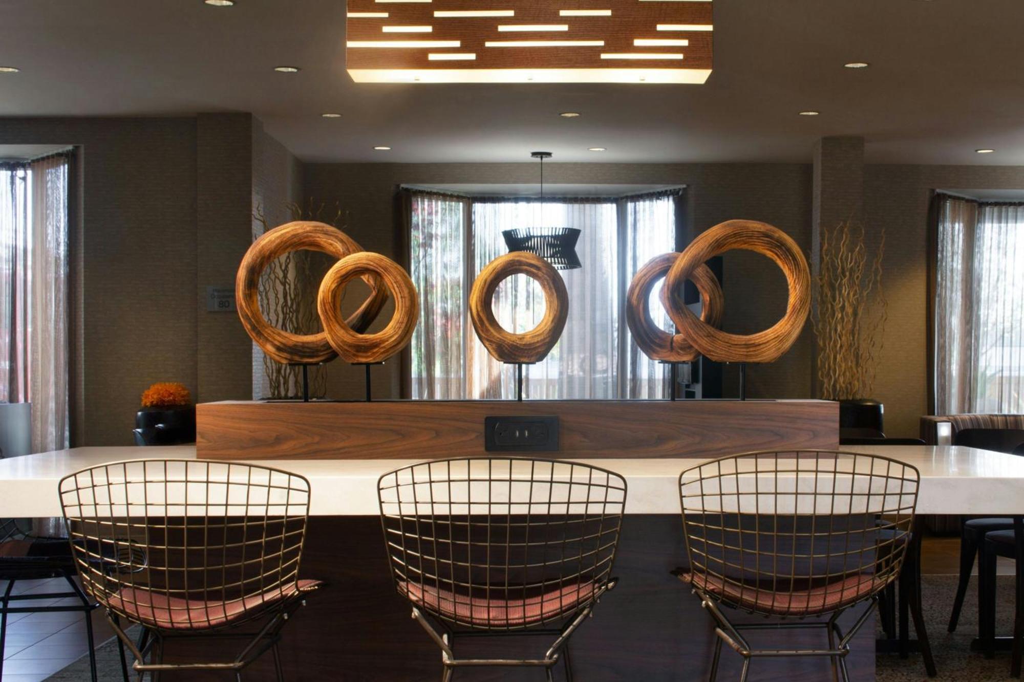 Courtyard By Marriott Oakland Airport Hotel Exterior foto