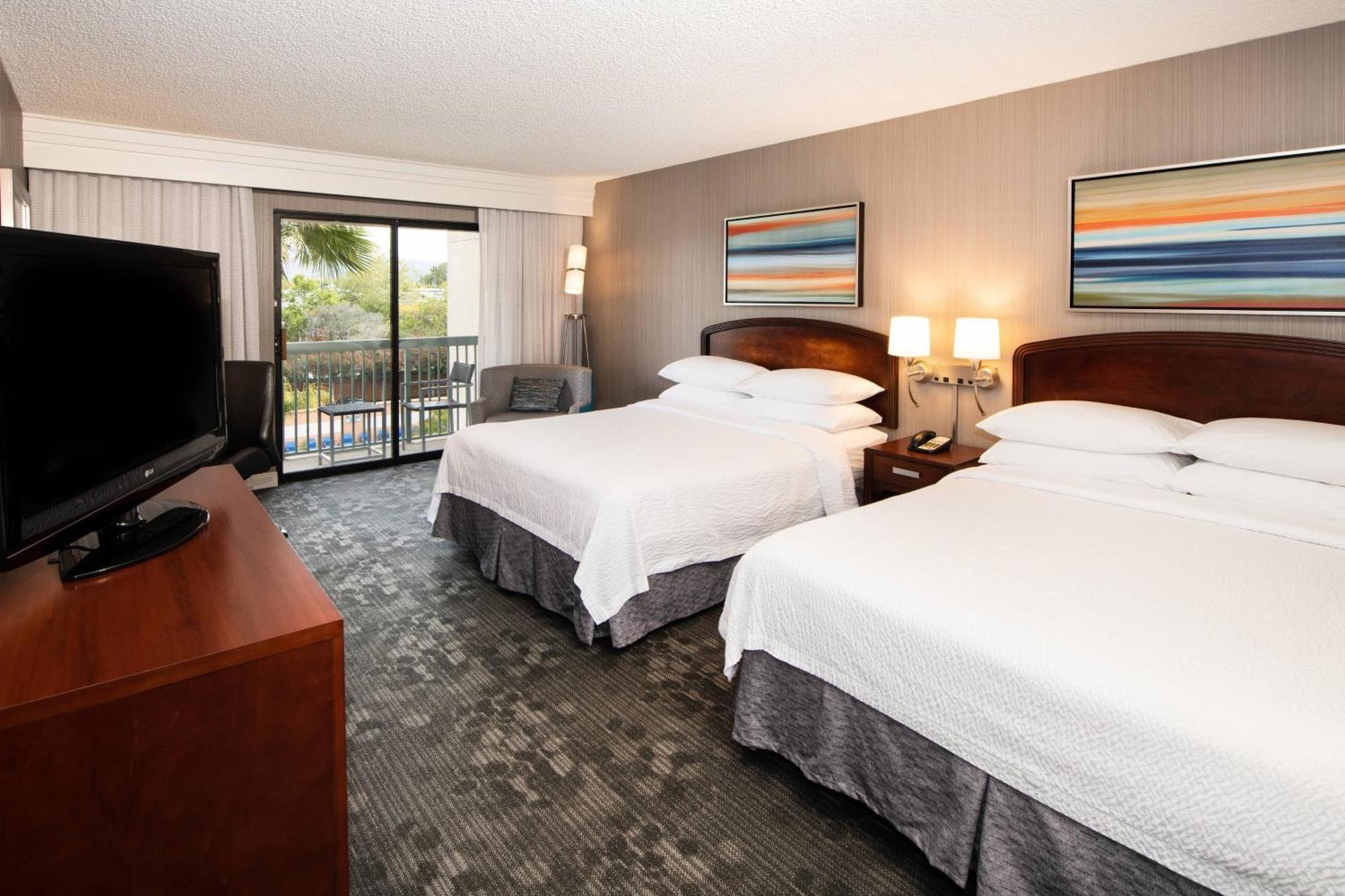 Courtyard By Marriott Oakland Airport Hotel Exterior foto